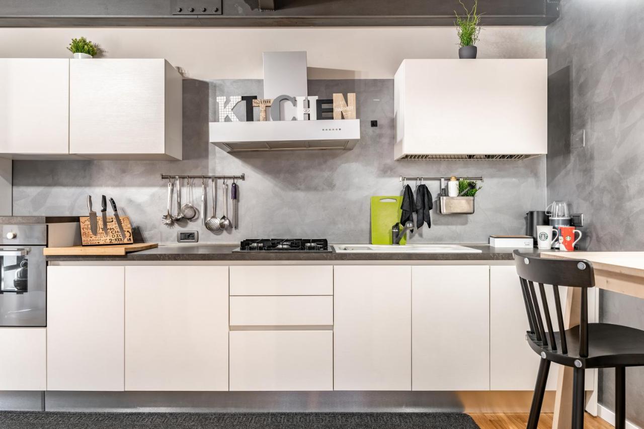 Fortezza Nuova Lovely Duplex Apartment ลีวอร์โน ภายนอก รูปภาพ